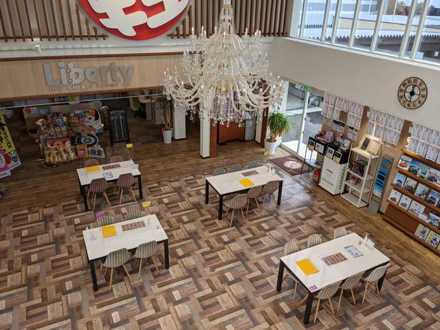 (株)リバティ 軽届出済未使用車専門店 精華店(3枚目)