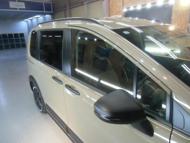 ホンダ　フリードクロスター　シルバー部分マットブラック塗装の御依頼いただきました！
