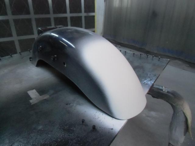 ホンダ　ＶＲＸ リアフェンダー塗装プラススムージング加工の御依頼いただきました。