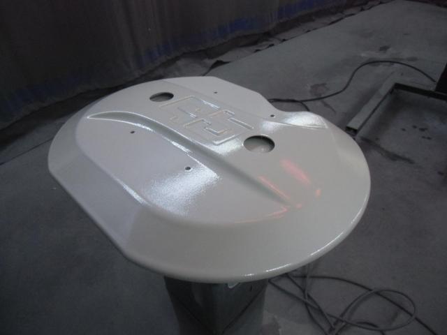 スズキ　ジムニー　タイヤカバー塗装の御依頼いただきました。