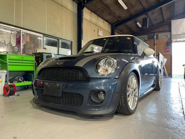 BMWミニ　R56　ABA-MFJCW　ジョンクーパーワークスJCW　BCRacing車高調取付　ローダウン