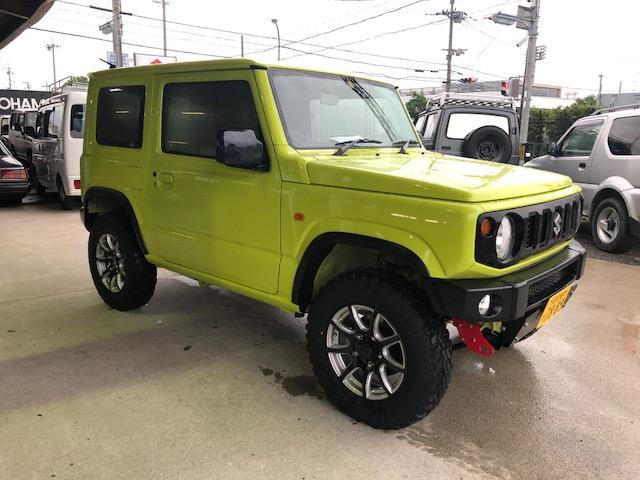 
jb64 ジムニー　７月にトーヨータイヤから195サイズのMTタイヤが発売になりました。早速64ジムニーに装着です。
