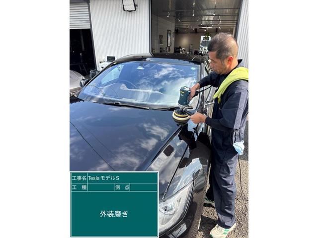 テスラ　モデルＳ　クリーニング・清掃　外装磨き