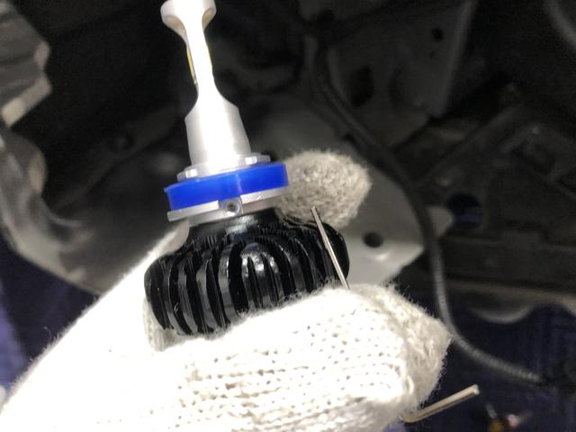 ホンダ　シャトル　ＧＰ７　フォグランプ交換　ＬＥＤ　ホーン交換