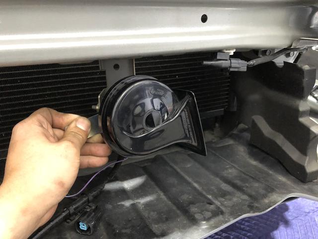 ホンダ　シャトル　ＧＰ７　フォグランプ交換　ＬＥＤ　ホーン交換