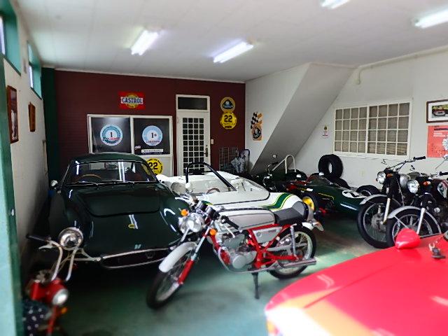 ヤマモト自動車 クラシックカーガレージヤマモト(3枚目)