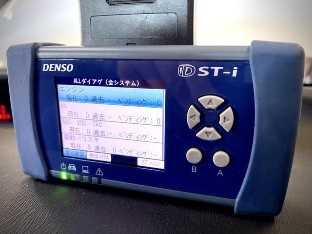 トヨタ SAI エンジンオイル交換 ユーポス8号栗東店 定期メンテナンス 滋賀 AZK10