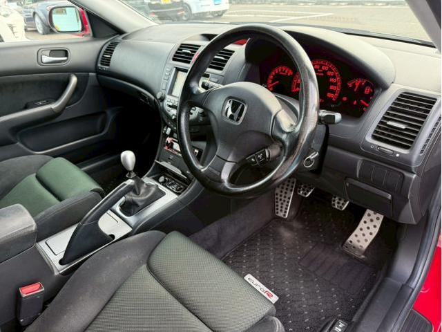 滋賀　ユーポス8号栗東店　ホンダアコードユーロR (CL7)　販売車両