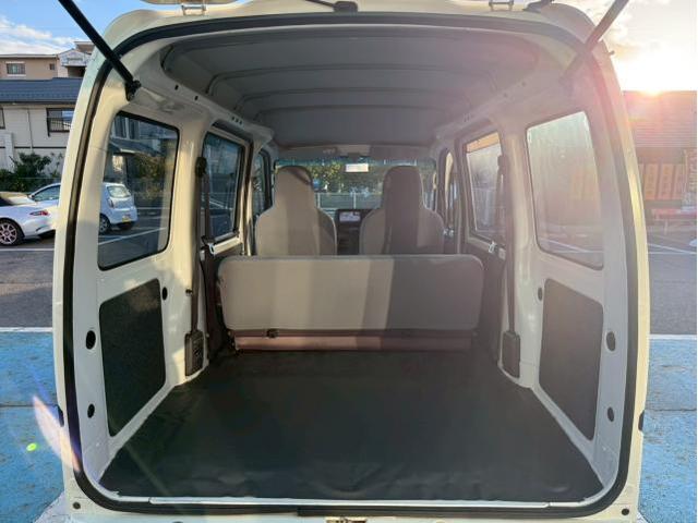 滋賀　ユーポス8号栗東店　ダイハツハイゼットカーゴ(S331V)　買取車両