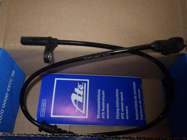 メルセデスベンツSLK200　車検整備　スピードセンサー取替え　DBA-172448　パーツ持ち込み取付・取替・修理・パーツ取寄せ販売　輸入車・国産車・ハイブリッド車の整備・修理・メンテナンス大歓迎！ご予約お待ちしております！