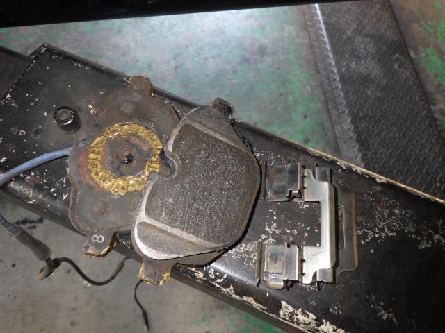 BMW 523i F10　車検整備　パーツ持ち込み取付け・取替え・パーツ販売　輸入車・国産車・ハイブリッド車の整備・修理・車検・メンテナンス大歓迎！ご予約お待ちしております！