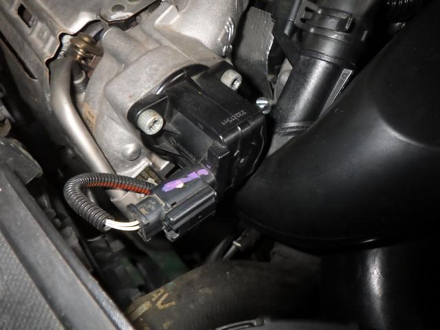 シトロエン　ＤＳ３　ターボソレノイドバルブ・インテークソレノイドバルブ取替え　ギアオイル取替え　クーラーガス補充　輸入車の整備・修理・車検・メンテナンス・パーツ持込み取付け（持込み割増なし）大歓迎！輸入車の事なら雅自動車工業へ！