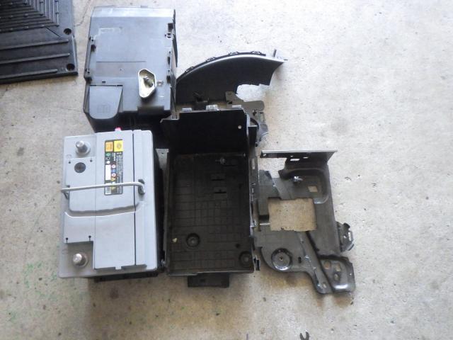 シトロエン　ＤＳ３　ターボソレノイドバルブ・インテークソレノイドバルブ取替え　ギアオイル取替え　クーラーガス補充　輸入車の整備・修理・車検・メンテナンス・パーツ持込み取付け（持込み割増なし）大歓迎！輸入車の事なら雅自動車工業へ！