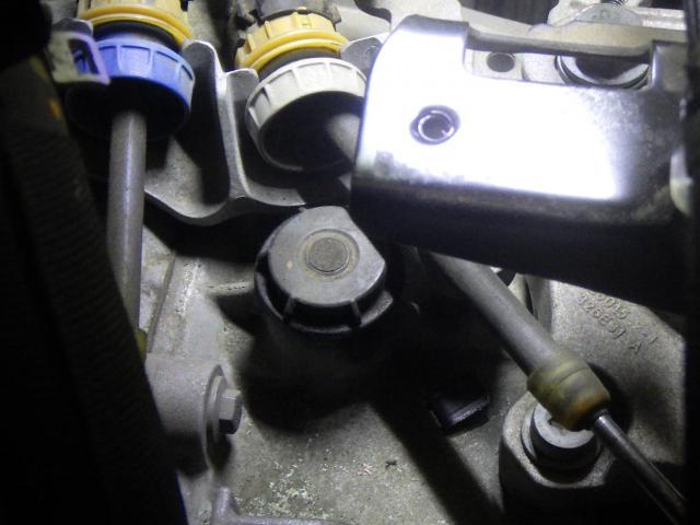 シトロエン　ＤＳ３　ターボソレノイドバルブ・インテークソレノイドバルブ取替え　ギアオイル取替え　クーラーガス補充　輸入車の整備・修理・車検・メンテナンス・パーツ持込み取付け（持込み割増なし）大歓迎！輸入車の事なら雅自動車工業へ！