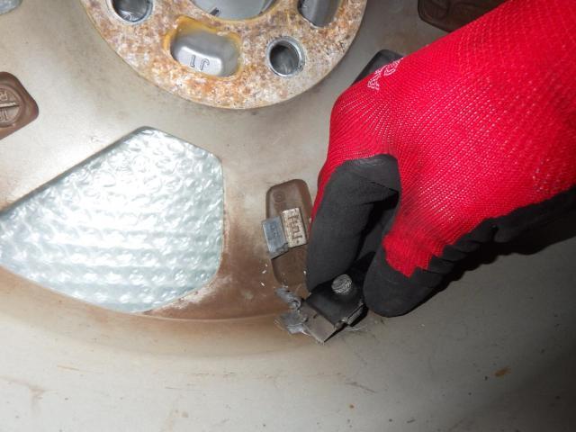 ホンダ　グレイス　持ち込み　タイヤ組み替え＆バランス　バッテリー取替え　パーツ持込み取付け（持込み割増なし）・パーツ販売　輸入車・国産車・ハイブリッド車の整備・修理・車検・メンテナンス大歓迎！ご予約お待ちしております！