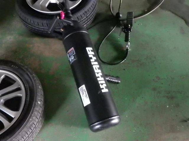 ホンダ　グレイス　持ち込み　タイヤ組み替え＆バランス　バッテリー取替え　パーツ持込み取付け（持込み割増なし）・パーツ販売　輸入車・国産車・ハイブリッド車の整備・修理・車検・メンテナンス大歓迎！ご予約お待ちしております！