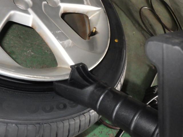 ホンダ　グレイス　持ち込み　タイヤ組み替え＆バランス　バッテリー取替え　パーツ持込み取付け（持込み割増なし）・パーツ販売　輸入車・国産車・ハイブリッド車の整備・修理・車検・メンテナンス大歓迎！ご予約お待ちしております！