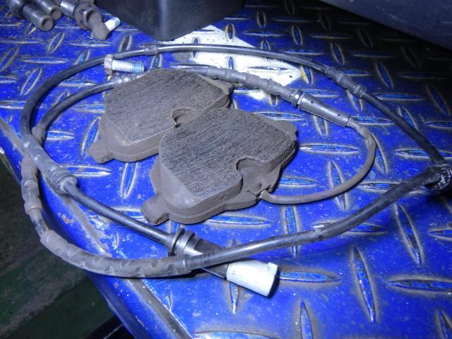 ＢＭＷ　Ｘ３　輸入車車検整備　エンジンオイル　オイルフィルター取替え　輸入車の整備・修理・車検・メンテナンス・パーツ持込み取付け（持込み割増なし）大歓迎！輸入車の事なら雅自動車工業へ！