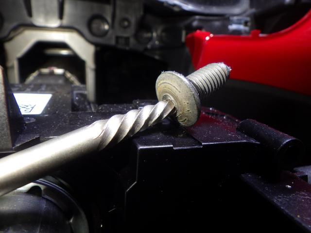 フォルクスワーゲン　ザ・ビートル　ステアリングロックシリンダ取替え　スピードセンサー取替え　輸入車の整備・修理・車検・メンテナンス・パーツ持込み取付け（持込み割増なし）大歓迎！輸入車の事なら雅自動車工業へ！