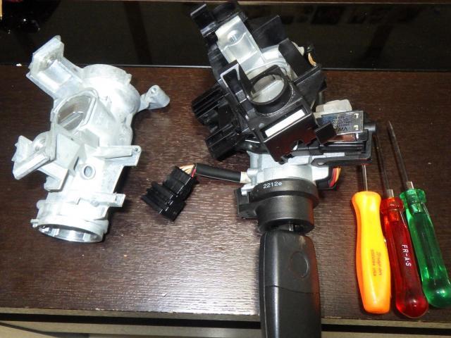 フォルクスワーゲン　ザ・ビートル　ステアリングロックシリンダ取替え　スピードセンサー取替え　輸入車の整備・修理・車検・メンテナンス・パーツ持込み取付け（持込み割増なし）大歓迎！輸入車の事なら雅自動車工業へ！