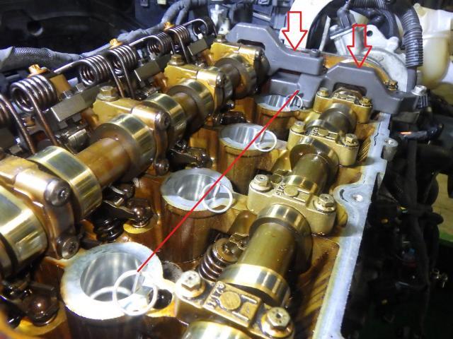 ミニクーパーワン　エンジンオイル漏れ修理　タイミングチェーン取替え　VANOS学習　バルブトロニック学習　輸入車の整備・修理・車検・メンテナンス・パーツ持込み取付け（持込み割増なし）大歓迎！輸入車の事なら雅自動車工業へ！