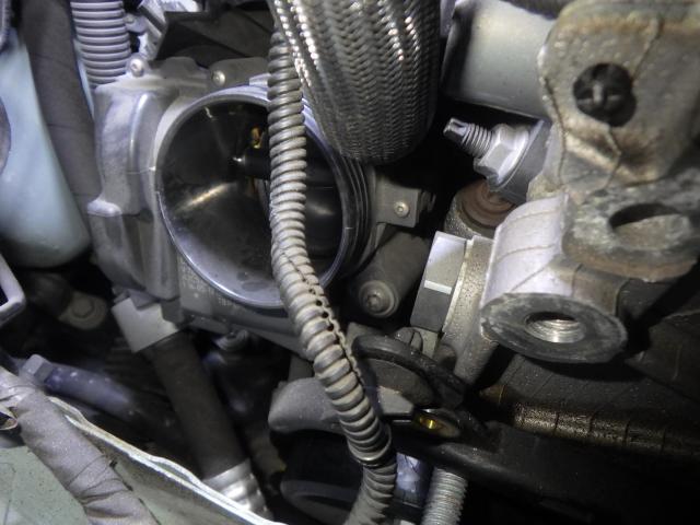 ミニクーパーワン　エンジンオイル漏れ修理　タイミングチェーン取替え　VANOS学習　バルブトロニック学習　輸入車の整備・修理・車検・メンテナンス・パーツ持込み取付け（持込み割増なし）大歓迎！輸入車の事なら雅自動車工業へ！