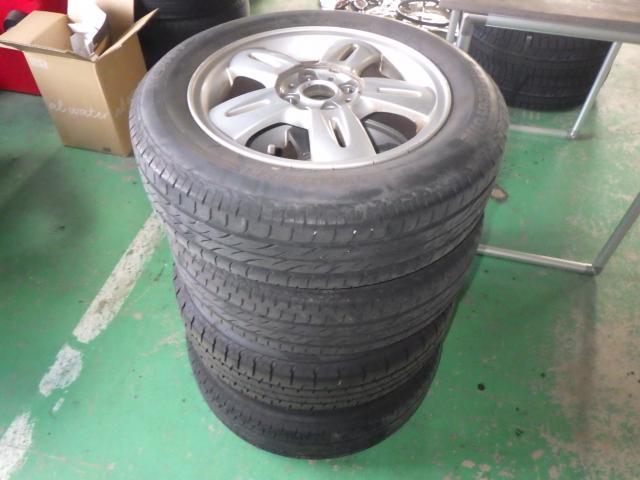 ミニクーパーワン　タイヤ組み替え＆バランス　輸入車の整備・修理・車検・メンテナンス・パーツ持込み取付け（持込み割増なし）大歓迎！輸入車の事なら雅自動車工業へ！