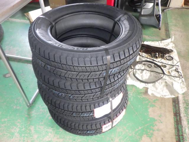 ミニクーパーワン　タイヤ組み替え＆バランス　輸入車の整備・修理・車検・メンテナンス・パーツ持込み取付け（持込み割増なし）大歓迎！輸入車の事なら雅自動車工業へ！