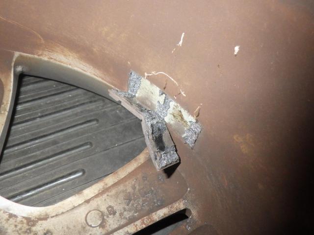 ミニクーパーワン　タイヤ組み替え＆バランス　輸入車の整備・修理・車検・メンテナンス・パーツ持込み取付け（持込み割増なし）大歓迎！輸入車の事なら雅自動車工業へ！