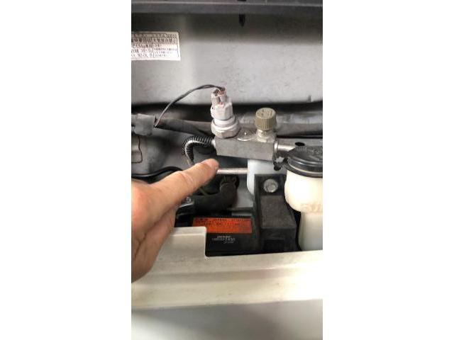ダイハツハイゼット　エアコンのコンプレッサー交換と配管の詰まり修理