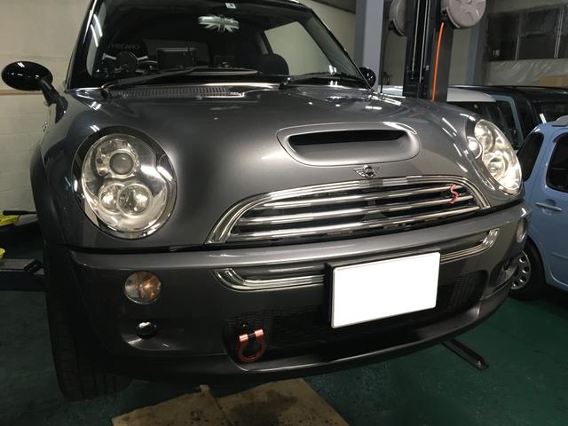 ミニ　クーパーＳ　Ｒ５３　フロントディスクパッド及びリヤディスクパッド交換
大阪市淀川区　Ｎ様