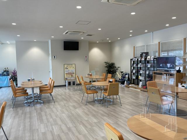 トヨタカローラ佐賀 佐賀店(4枚目)