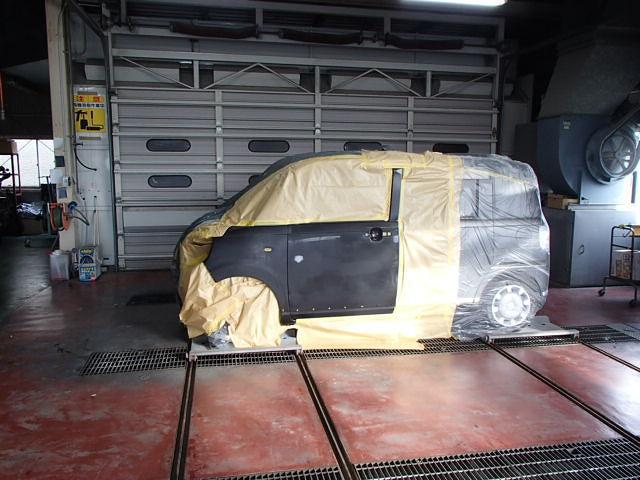 板金塗装実例　ムーヴキャンバス　左前廻り