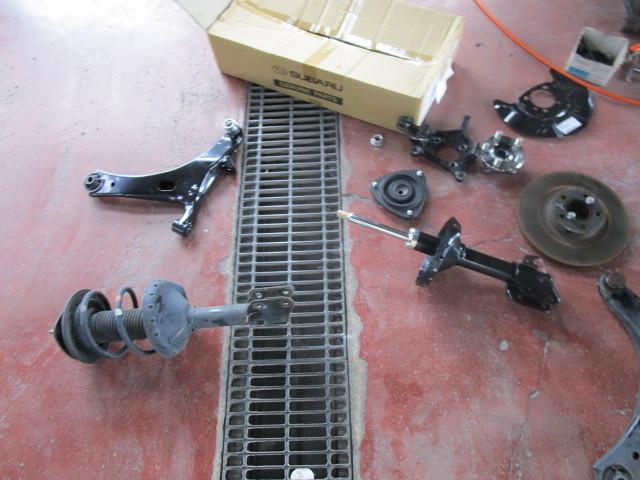 足回りリフレッシュ修理事例　走行距離長い　整備　足回り交換事例　小城市　協和自動車