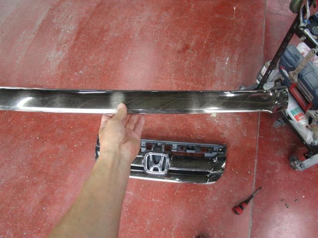 ホンダN-BOXメッキグリル劣化!塗装でイメチェン?佐賀県・小城市・協和自動車