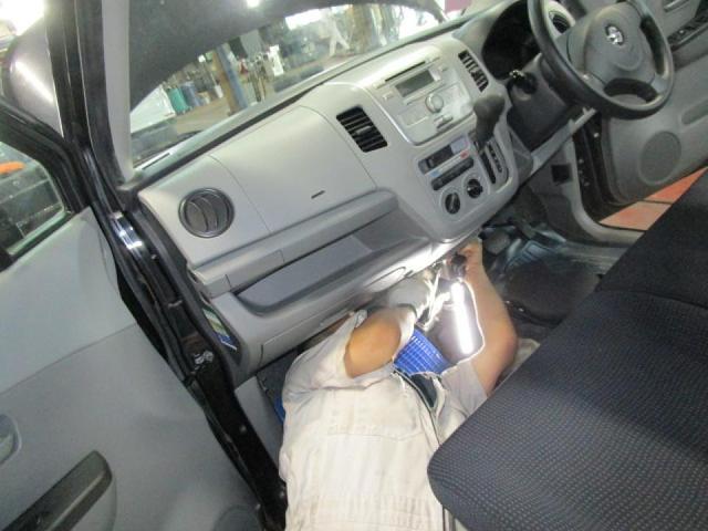 スズキワゴンR エアコン修理 コンプレッサーロック 佐賀県・小