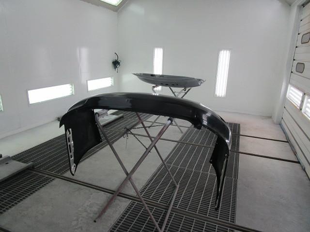 スバルレガシー　バンパーがへこんで修理します。佐賀県・小城市・協和自動車