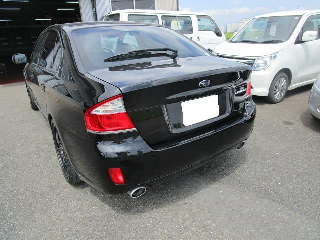 スバルレガシー　バンパーがへこんで修理します。佐賀県・小城市・協和自動車