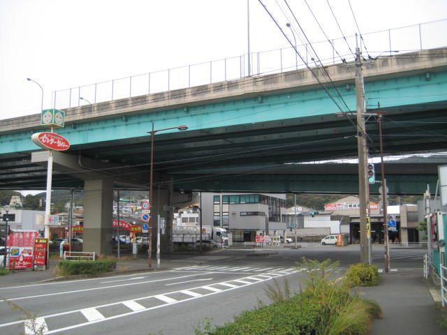 諸岡オートセンター(6枚目)