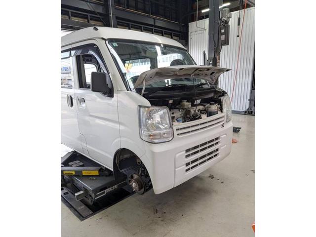 マツダ/スクラム【車検】内容やご予約状況によってはお預かり車検になりますが早くて安い車検！５５分スーパー車検にお任せください！北九州市八幡西区、八幡東区、中間市・直方市・鞍手町・遠賀町・水巻町・飯塚市・宗像市等からもご来店いただいています！