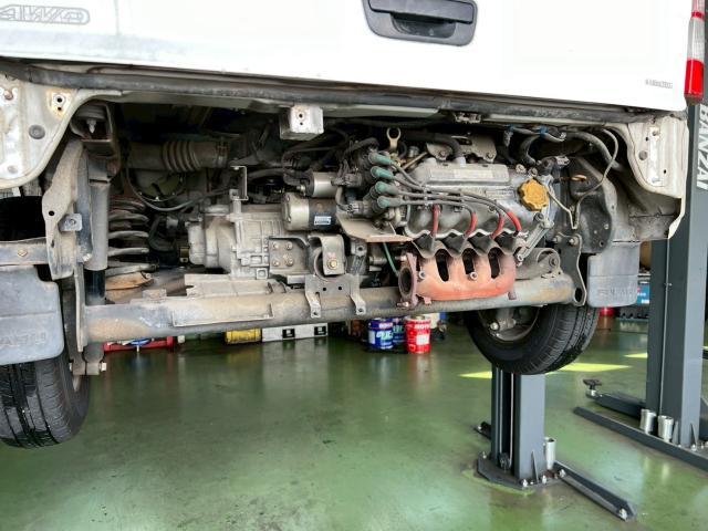 スバル　サンバーバン　ミッション・駆動系修理・整備　クラッチ　走行できない　