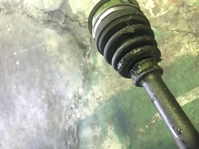 タント　ダイハツ　車検　ドライブシャフト　福岡市　東区　博多区　中央区　南区　早良区　城南区　西区　志免町　粕屋町　新宮町　大野城市　太宰府市　地域のお客様も大歓迎です！