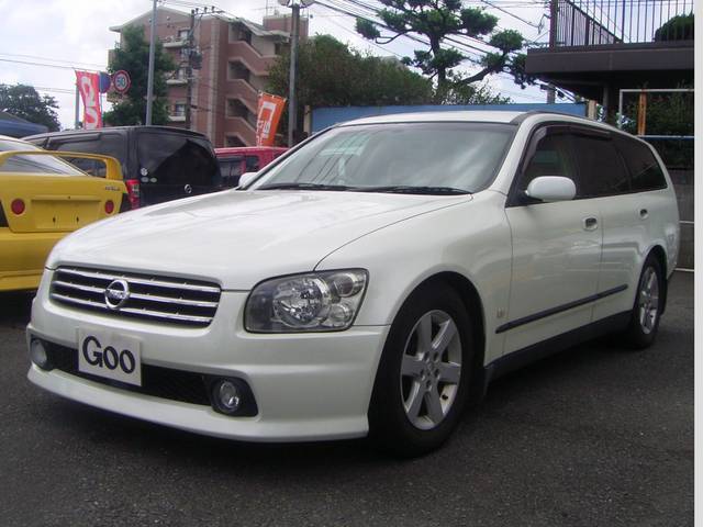 スタッフ紹介2