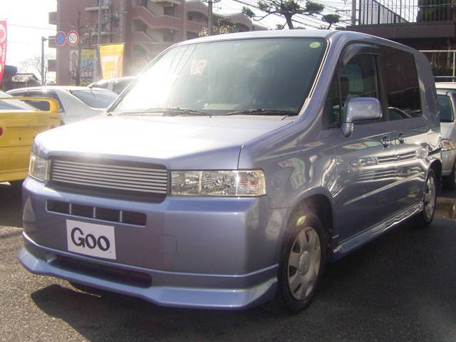スタッフ紹介3