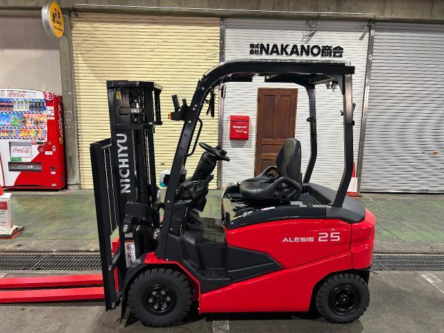 新車リフトを納車しました。 ニチユ バッテリー式フォークリフト 新車リフトを納車しました。 ニチユ バッテリー式フォークリフト