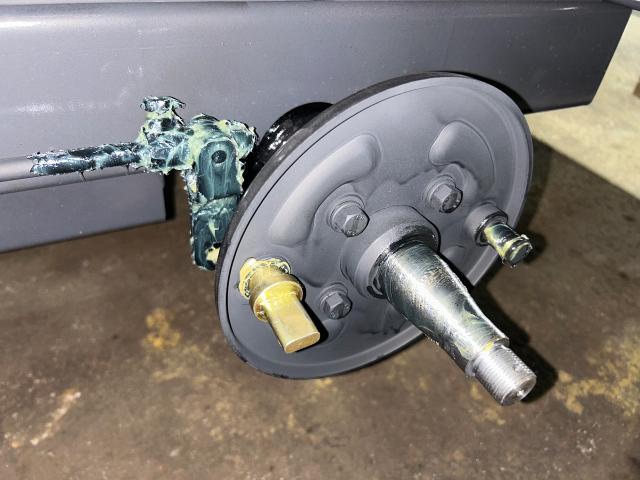 ニチユ エレトラック 納車準備 
三菱ロジスネクスト