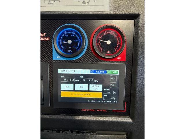 ダイハツ　ハイゼットトラック　冷凍車修理　検索用：　ハイゼットトラック冷凍　　スズキキャリートラック冷凍車　キャリー冷凍車　低温冷凍車　2コンプレサー　2コンプレッサー冷凍車　冷凍車