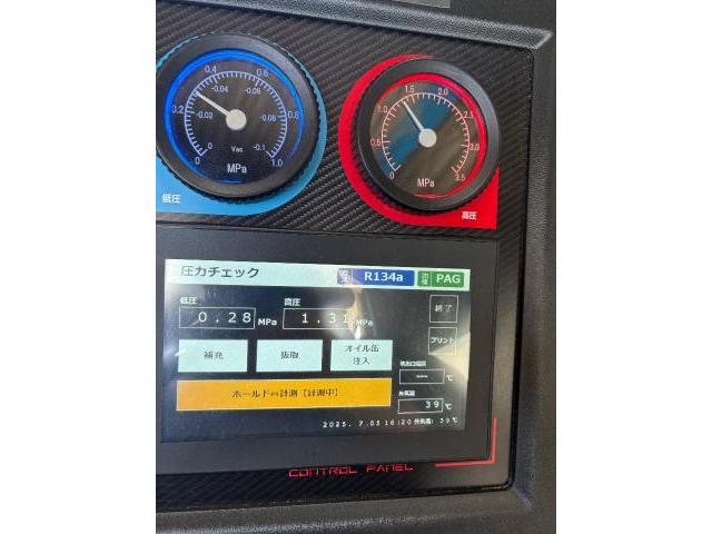 日産　キャラバン　冷凍車修理　検索用：　ハイゼットトラック冷凍　　スズキキャリートラック冷凍車　キャリー冷凍車　低温冷凍車　2コンプレサー　2コンプレッサー冷凍車　冷凍車