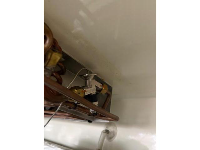 スズキ　キャリイトラック　冷凍車点検　検索用：　ハイゼットトラック冷凍　　スズキキャリートラック冷凍車　キャリー冷凍車　低温冷凍車　2コンプレサー　2コンプレッサー冷凍車　冷凍車