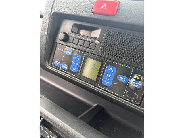 ダイハツ　ハイゼットトラック　冷凍車修理　検索用：　ハイゼットトラック冷凍　　スズキキャリートラック冷凍車　キャリー冷凍車　低温冷凍車　　2コンプレッサー冷凍車　冷凍車